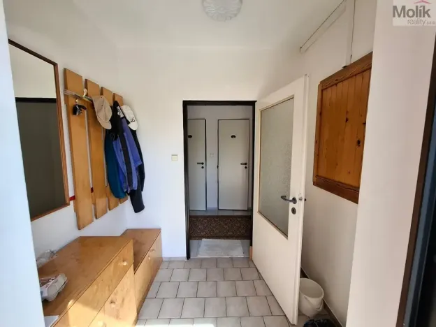 Prodej rodinného domu, Pnětluky - Konětopy, 200 m2