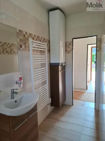 Prodej rodinného domu, Pnětluky - Konětopy, 200 m2