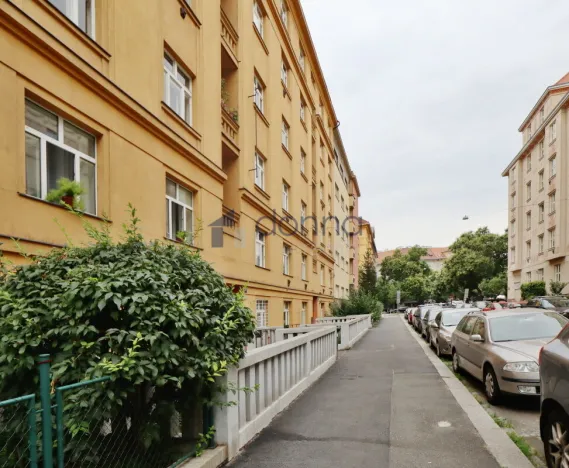 Pronájem bytu 2+1, Praha, Raisova, 53 m2