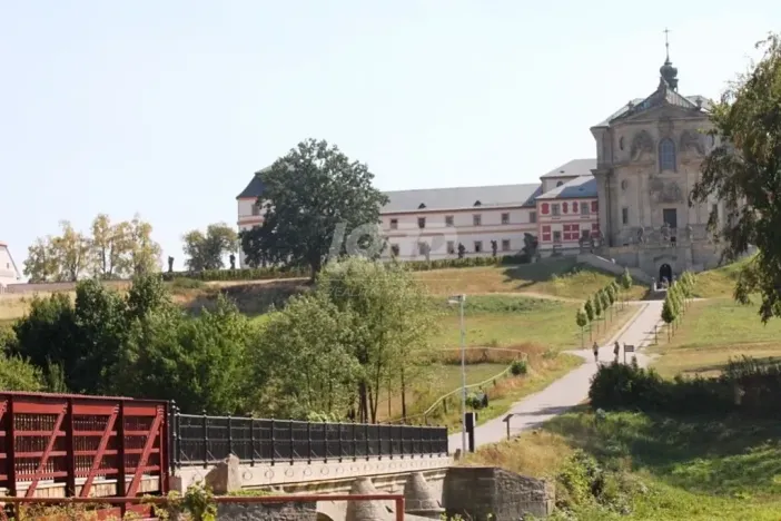 Prodej pozemku pro bydlení, Kuks, 2780 m2