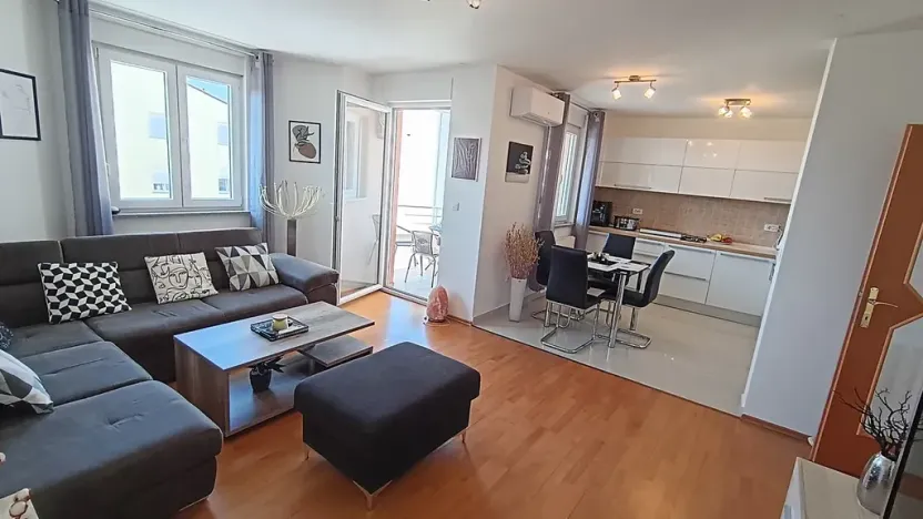 Prodej bytu 3+kk, Pula, Chorvatsko, 70 m2