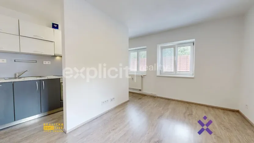 Pronájem bytu 2+kk, Strání - Květná, U sklárny, 38 m2