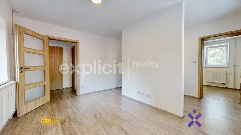 Pronájem bytu 2+kk, Strání - Květná, U sklárny, 38 m2
