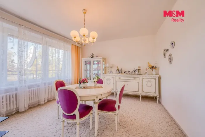 Prodej rodinného domu, Dobřany, Chlumčanská, 230 m2