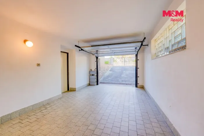 Prodej rodinného domu, Dobřany, Chlumčanská, 230 m2