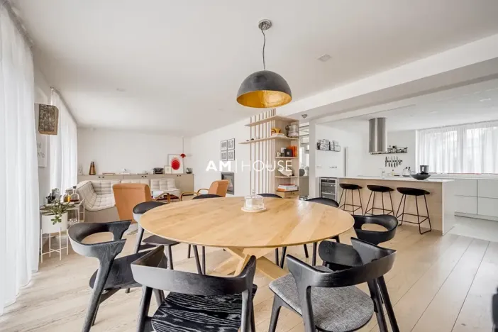 Pronájem rodinného domu, Praha - Dejvice, Evropská, 220 m2