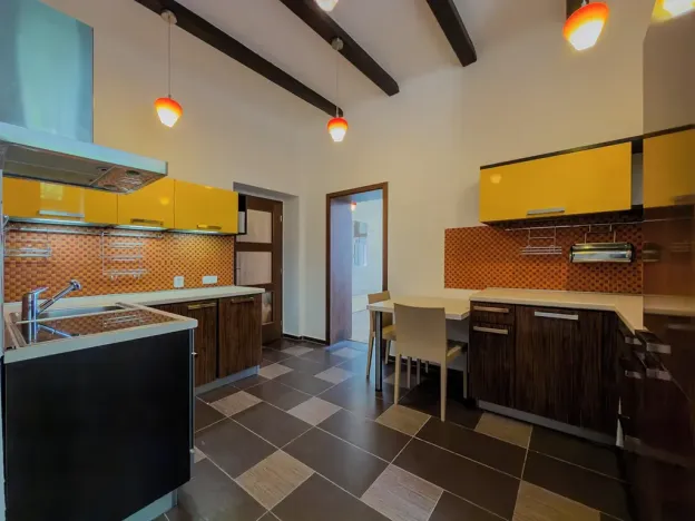 Prodej bytu 3+1, Karlovy Vary, Na Vyhlídce, 94 m2