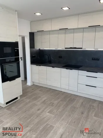 Pronájem bytu 2+kk, Opava - Kateřinky, Edvarda Beneše, 35 m2