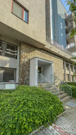 Pronájem bytu 2+kk, Praha - Podolí, Jeremenkova, 63 m2