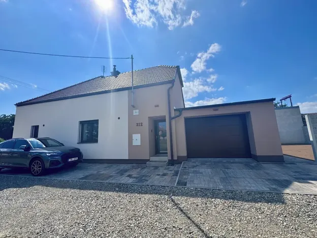 Prodej rodinného domu, Hroznová Lhota, 145 m2