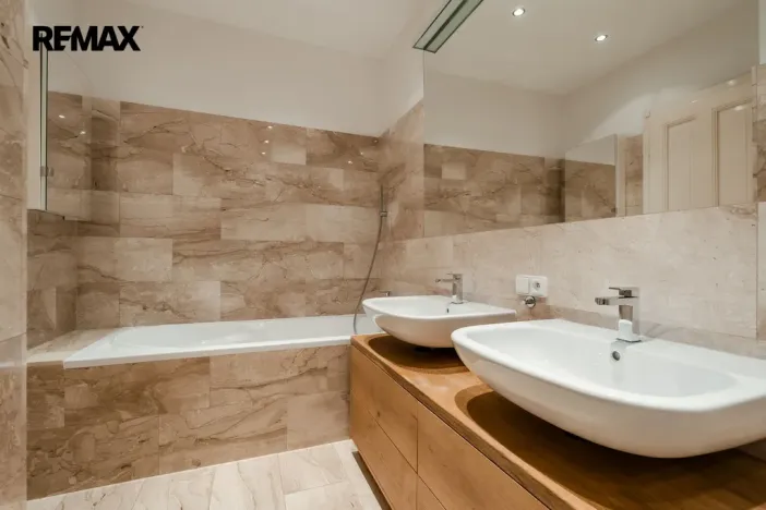 Pronájem bytu 4+kk, Praha - Dejvice, Kafkova, 103 m2