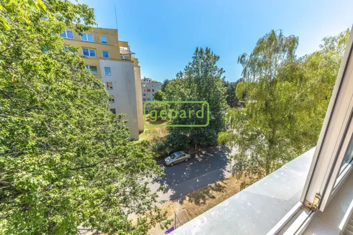 Pronájem bytu 3+kk, Praha, Šimůnkova, 60 m2
