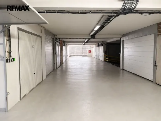 Pronájem garáže, Praha - Modřany, K dolům, 12 m2