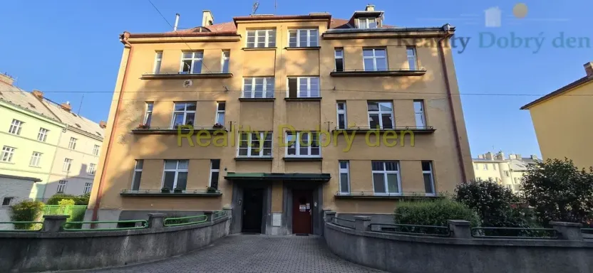 Prodej bytu 3+1, Opava, Máchova, 92 m2