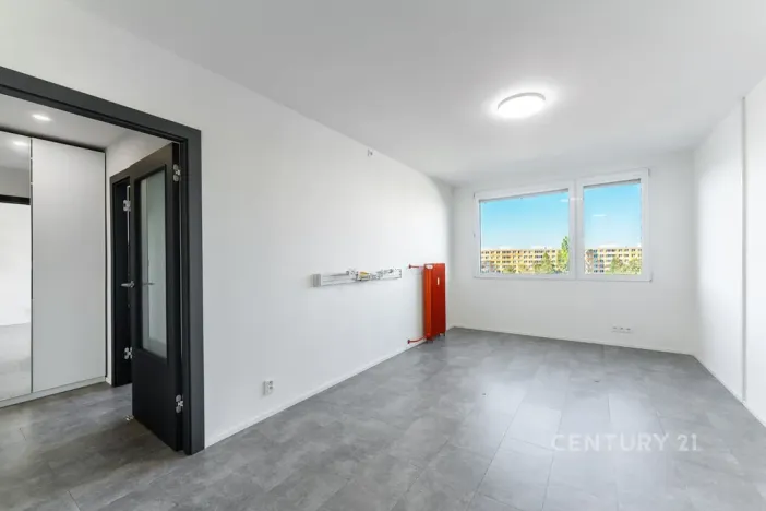 Pronájem bytu 2+kk, Praha - Prosek, Vysočanská, 45 m2