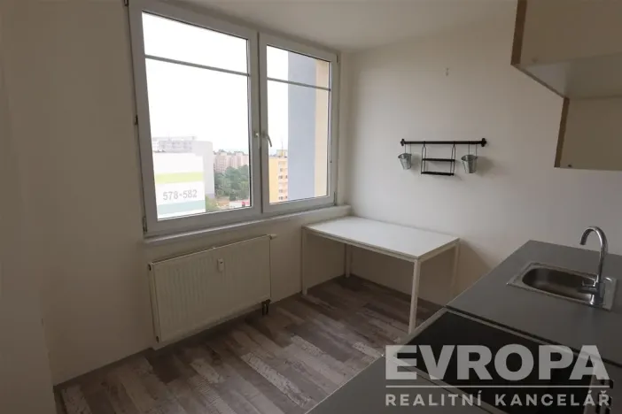 Pronájem bytu 1+1, Praha - Troja, Olštýnská, 37 m2