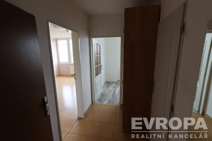 Pronájem bytu 1+1, Praha - Troja, Olštýnská, 37 m2