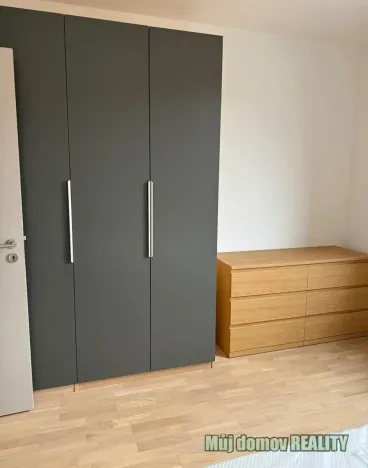 Pronájem bytu 2+kk, Praha - Žižkov, Hartigova, 55 m2