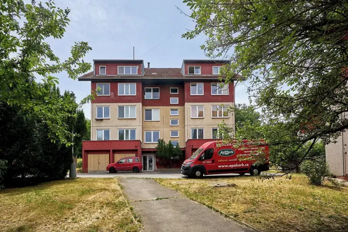 Pronájem bytu 2+kk, Praha - Radlice, Nad Konvářkou, 52 m2