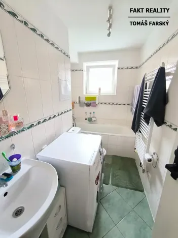 Pronájem bytu 3+1, Děčín, Krásnostudenecká, 65 m2