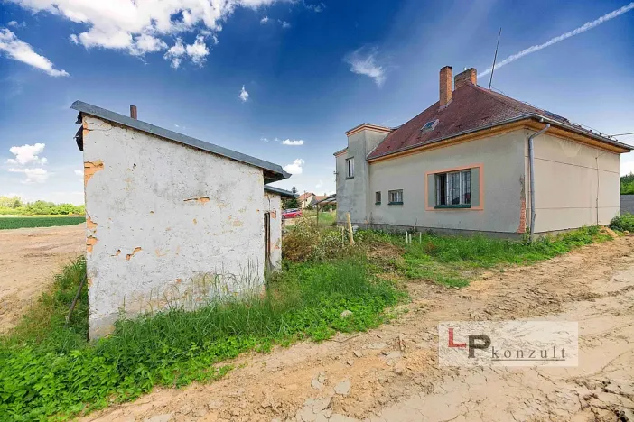 Prodej rodinného domu, Sezemice - Počaply, 181 m2