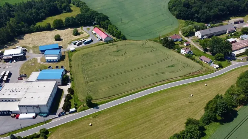 Prodej komerčního pozemku, Mirovice, 6430 m2