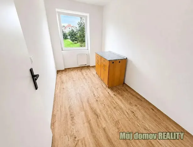 Pronájem apartmánu, Praha - Břevnov, Na břevnovské pláni, 14 m2