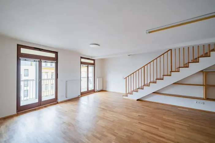 Pronájem bytu 4+1, Praha - Smíchov, Štefánikova, 147 m2