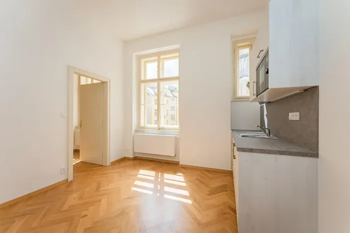 Pronájem bytu 2+kk, Praha - Staré Město, Kozí, 39 m2
