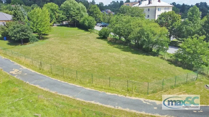Prodej pozemku pro bydlení, Holice, Pod Parkem, 976 m2