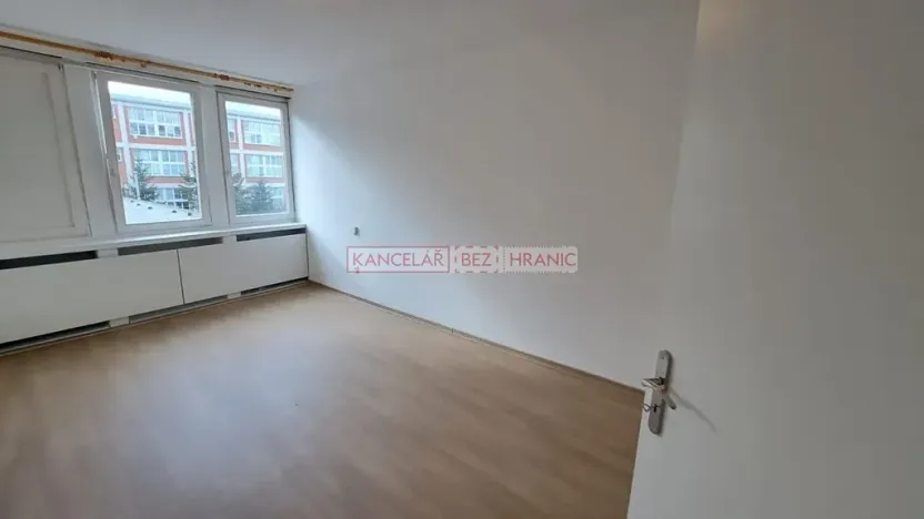 Pronájem pokoje, Zlín, Osvoboditelů, 80 m2