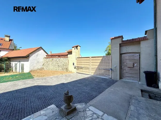 Pronájem bytu 1+kk, Ořech, V Chaloupkách, 30 m2