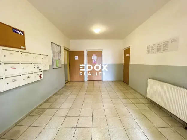 Prodej bytu 1+kk, Odolena Voda, Pod Tvrzí, 36 m2