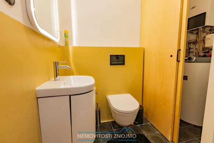 Pronájem bytu 2+kk, Znojmo, Na Kopečku, 59 m2