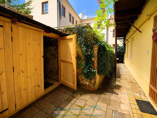Pronájem bytu 2+kk, Znojmo, Na Kopečku, 59 m2
