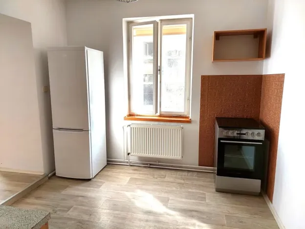 Pronájem bytu 1+kk, Nový Bor, Palackého náměstí, 30 m2
