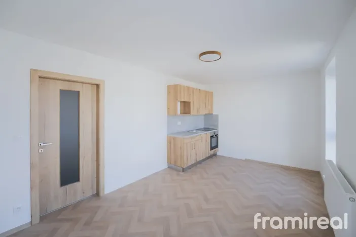 Pronájem bytu 1+kk, Veselí nad Moravou, náměstí Míru, 26 m2