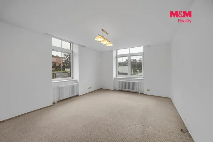 Prodej bytu 3+1, Jaroměř - Pražské Předměstí, Husova, 124 m2