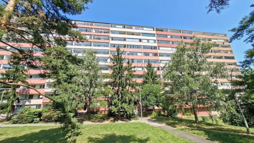 Pronájem bytu 2+kk, Praha - Krč, Hurbanova, 33 m2