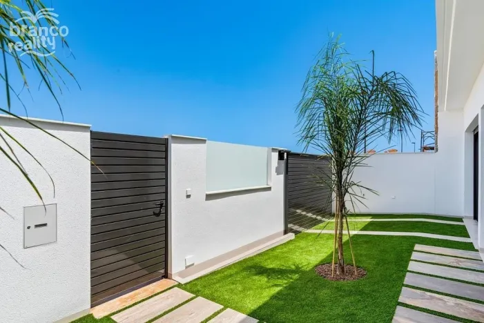 Prodej rodinného domu, Los Alcazares, Murcia, Španělsko, 106 m2