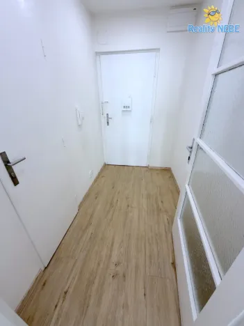 Pronájem bytu 1+kk, Praha - Nové Město, Štěpánská, 32 m2