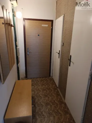 Prodej bytu 1+kk, Ústí nad Labem - Krásné Březno, V Oblouku, 32 m2