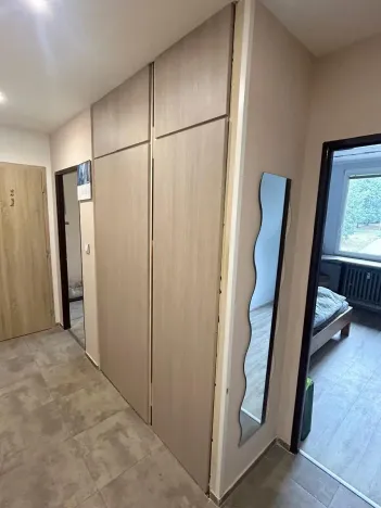 Pronájem bytu 3+1, Praha - Kobylisy, Mirovická, 78 m2