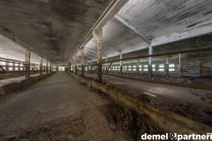 Prodej zemědělského objektu, Korouhev, 1400 m2