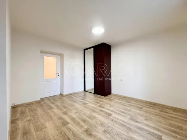 Pronájem bytu 3+1, Praha - Prosek, Letňanská, 70 m2