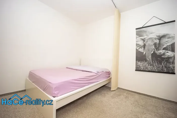 Prodej bytu 1+1, Hradec Králové, Brožíkova, 40 m2