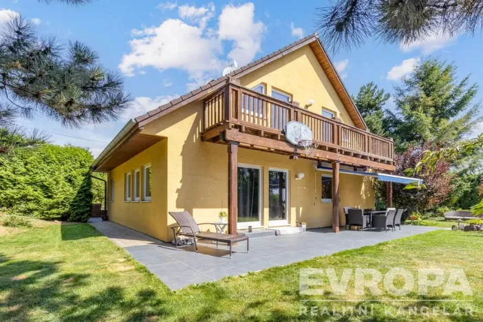 Prodej rodinného domu, Hybrálec, 225 m2