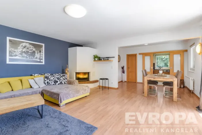 Prodej rodinného domu, Hybrálec, 225 m2