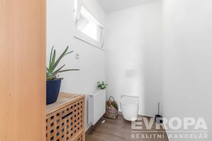 Prodej rodinného domu, Hybrálec, 225 m2
