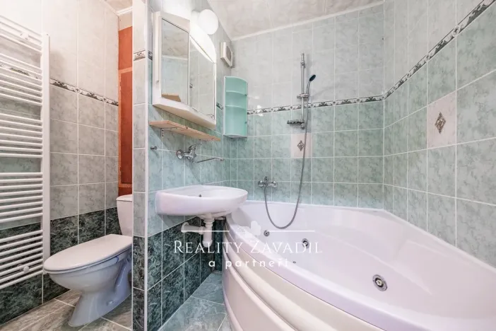 Pronájem bytu 2+1, Praha - Lhotka, U lesa, 60 m2